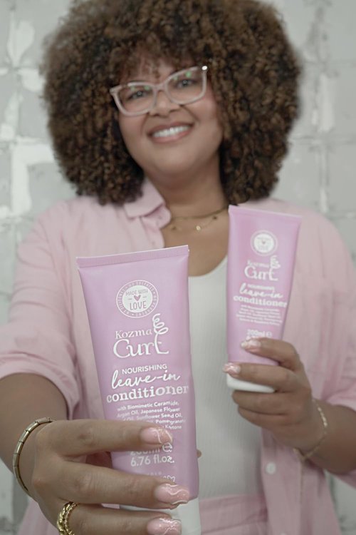 Kozma Curl Nourishing Leave-In Conditioner 200 ml | Lightweight Leave-In for Curly & Wavy Hair | Detangling Moisture Care with Biomimetic Ceramide & Botanical Oils | No Hold