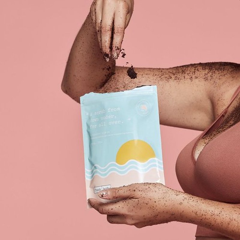 Frank Body A-Beauty Scrub | Natural, Vegan, Cruelty Free Exfoliating Body Scrub Brightens, Hydrates, and Nourishes with Macadamia Oil, Kakadu Plum, and Vitamins A, E, and D | 7.05 oz / 200 g