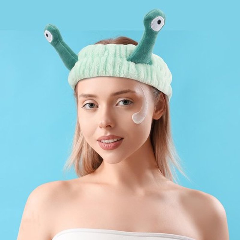 Canitor Snail Spa Headband Makeup Skincare Headband for Washing Face Small Cute Fun Funny Gifts Weird Stuff for Young Adult Women Teen Girl Self Skin Care Stocking Stuffers for Christmas