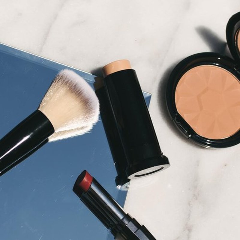 Triplicity® Perfecting Foundation Stick - Buildable Coverage & Soft-Focus Effect | 0.4 oz | Tan