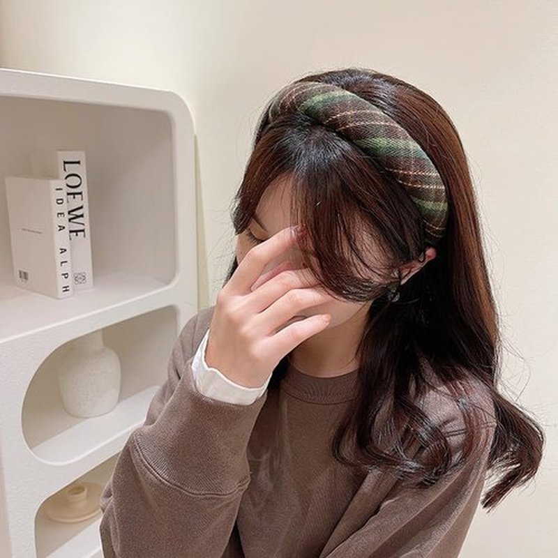 4Pcs Padded Headbands for Women Girls Cute Thick Plaid Hairbands Adult Set Green Navy Blue Brown Red Skincare Hair Hoop Wide Non Slip Soft Headwear Cloth Bulk Fashion Accessories Makeup Christmas Gift