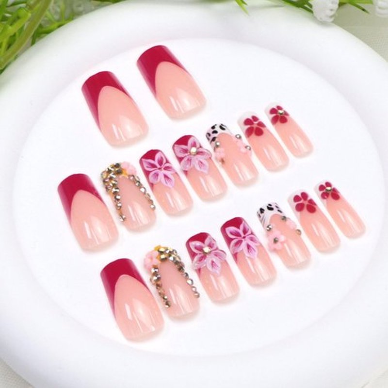 Medium Press on Nails Square Fake Nails French Tip Nails Press ons with 3D Flower Rhinestones Designs Leopard Acrylic Nails for Women 24Pcs
