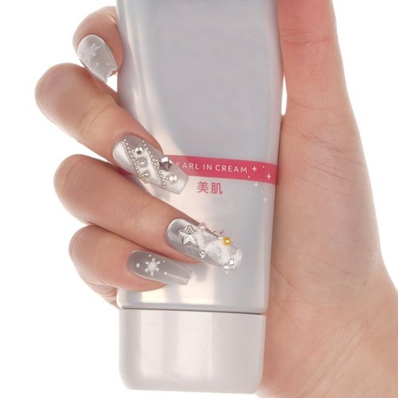 Coffin Shaped Cat Eye Press on Nails - Cateye Saint Christmas White Tree | Ballerina Artificial False Nails, Glossy White Fake Nails with 3D Pearls & Snow, Salon Quality Reusable Nails Kit (Size M)
