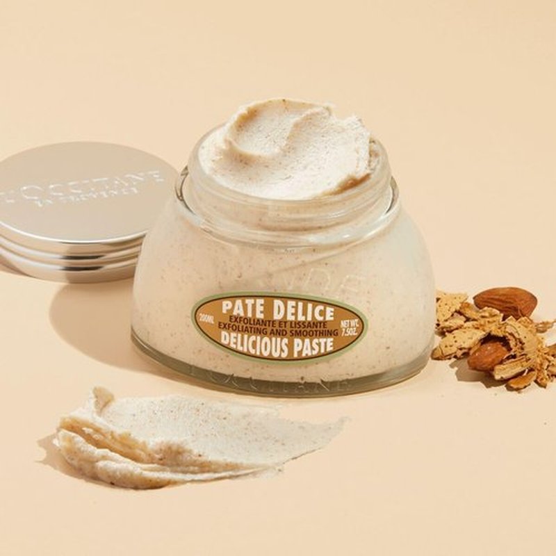L'OCCITANE Almond Body Scrub - Exfoliating & Smoothing Paste, 7.40 Fl Oz for Silky Skin