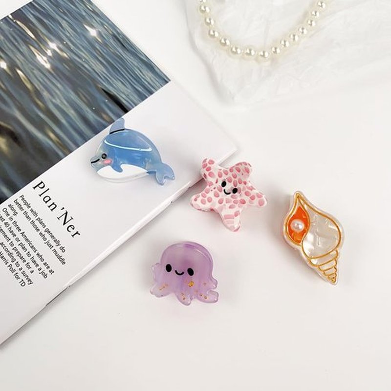 6PCS Sea Animals Small Hair Claw Clips for Women Girls Mini Ocean Hair Clip Hair Accessories with Sturdy Grip White Elephant Gifts