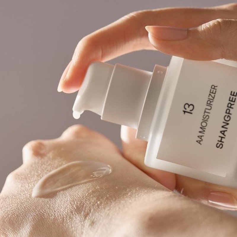 Shangpree AA Moisturizer, Lightweight Hydration for a Dewy Glow, Balances Oil-Water Levels, Soothes and Calms Skin, Triple Hyaluronic Acid, 50ml / 1.69 fl.oz.