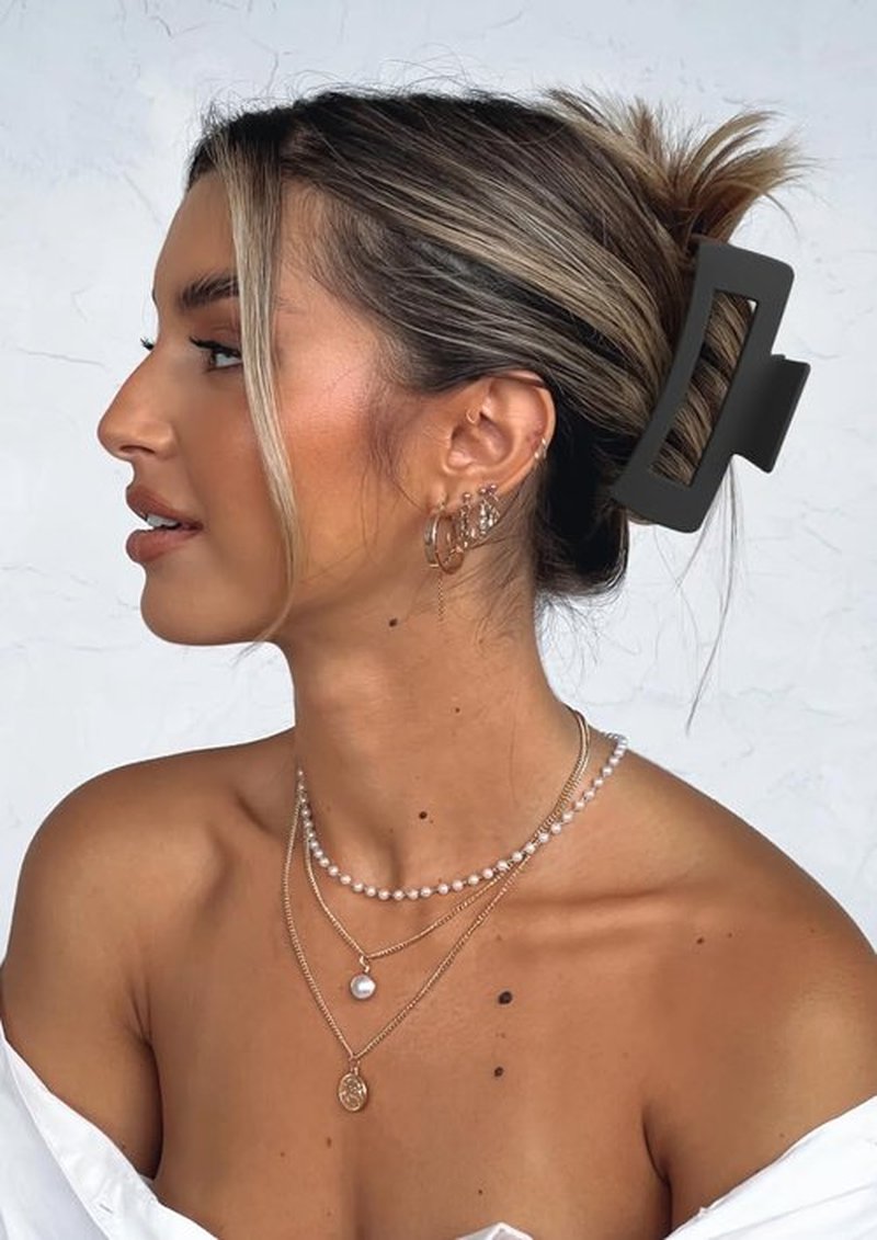 Hair Clips for Women - 4 Inch Large Claw Clips for Thin Thick Long Curly Hair, Strong Hold Big Square Jaw Clip Fashion Accessories for Women, 3 Pack Black Claw Clip
