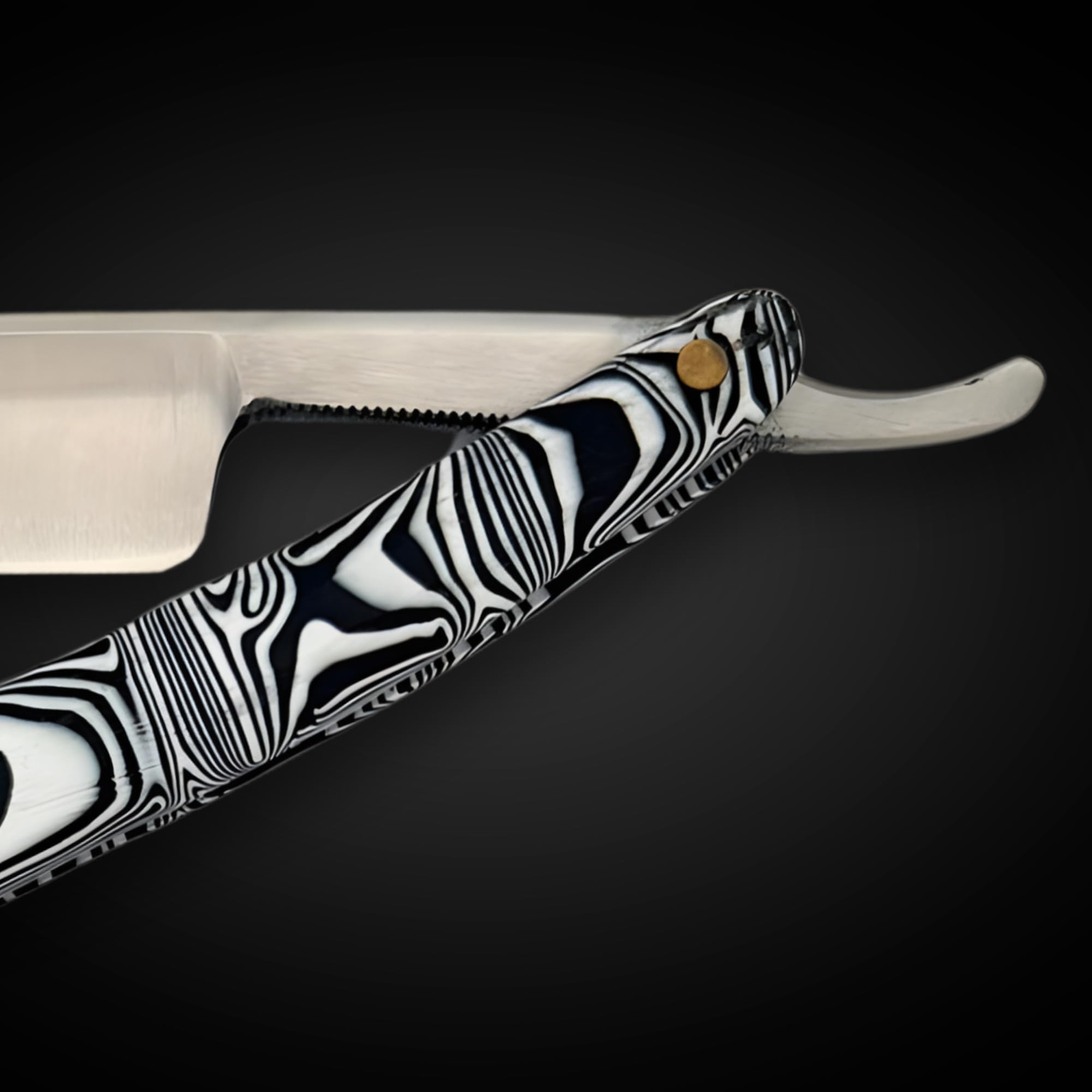Shaving Straight Edge Razor from Saki Shears (Black)