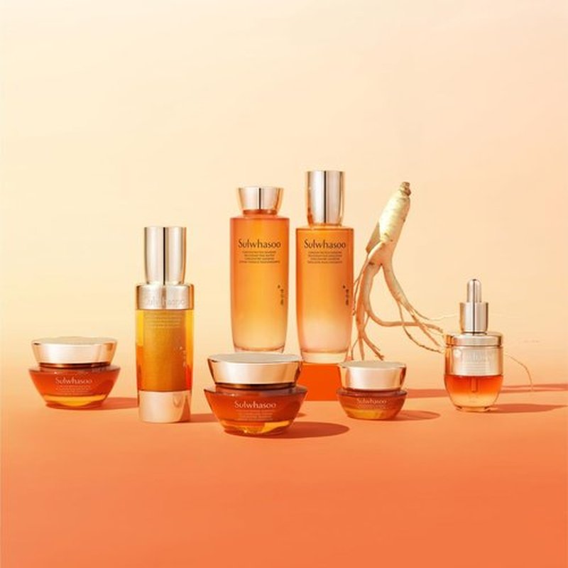 Sulwhasoo Concentrated Ginseng Rejuvenating Cream - Anti-Aging Moisturizer with Retinol & Peptides, 1.69 fl. oz.