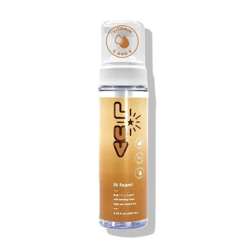 L-UV lit foam! Light sun kissed tan. Transparent and no color transfer foam with Vitamin C and E. Perfect for a natural and flawless looking tan.