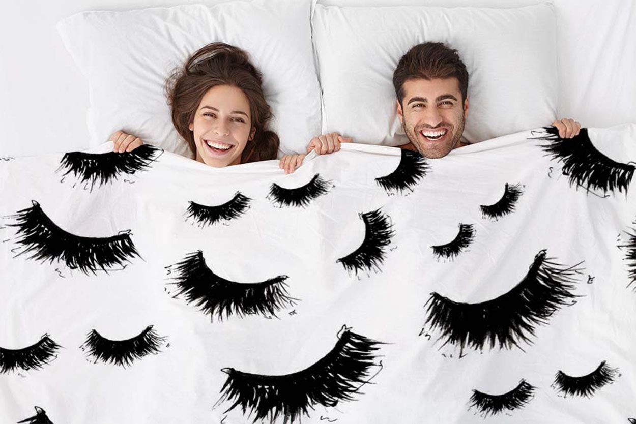 Mugod False Eyelashes Art Sketch Throw Blanket Watercolor Cosmetics Mascara Decorative Soft Warm Cozy Flannel Plush Throws Blankets for Bedding Sofa Couch 40 X 50 Inch
