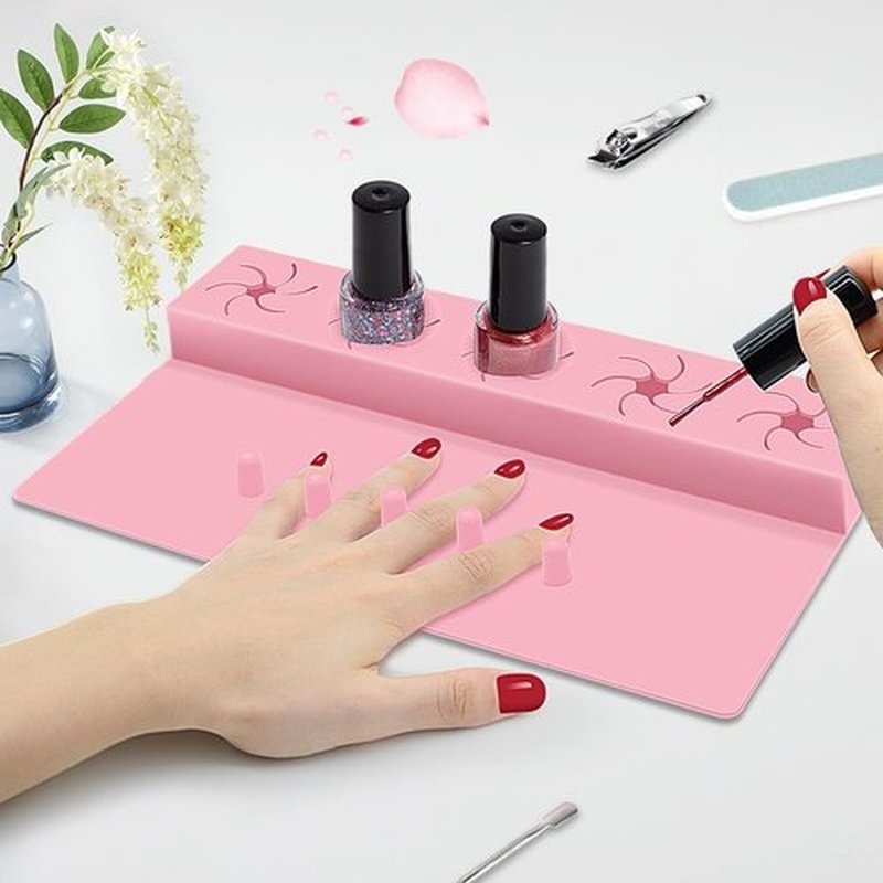 Mydrissu Nail Polish Holder,Silicone Hand Rest Mat Fingernail Painting Tools 2 in 1 Art Accessories Organizer Case Set with Anti-Spill Bottle Stand and Finger Separators for Pedicure Manicure(Pink)