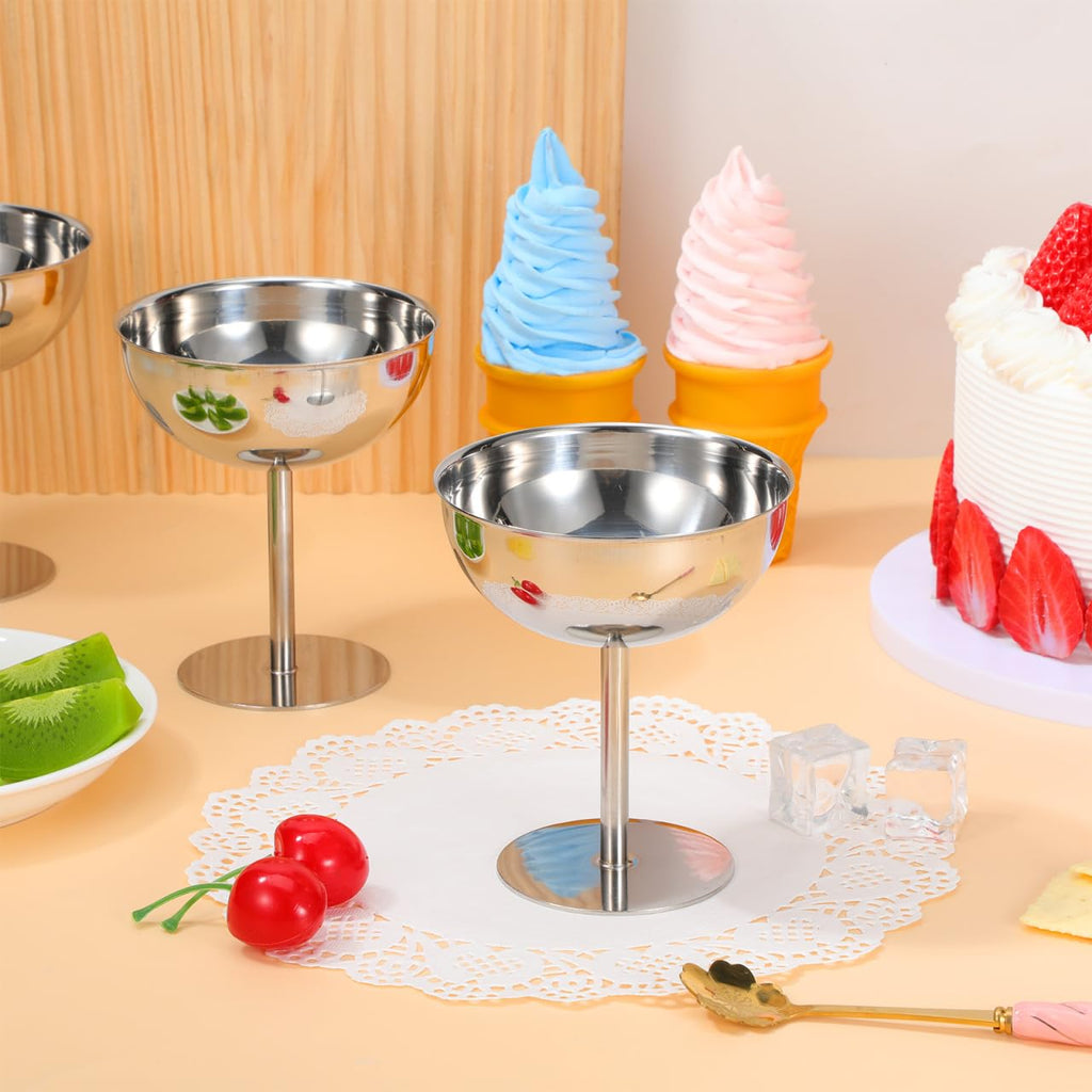 4PCS Stainless Steel Dessert Bowls, 5oz Ice Cream Cups, Stem Footed Metal Sundae Serving Dishes, Shatterproof Pudding Containers, Reusable Coupe Dessert Cup for Weddings Party Family Gathering(Silver)