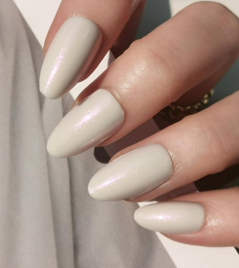 Morily Short Fake Press on Nails Almond with Glitter Designs, Milky White Acrylic Thick Stick on False Nail Reusable Glossy Full Cover Manicure for Women, 32 Pcs