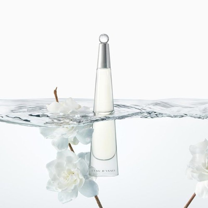 Issey Miyake L'Eau d'Issey Eau de Parfum - Floral Aquatic Women's Fragrance - Notes of Lily & Lotus Rose