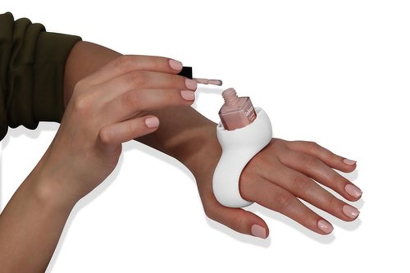 LONDONTOWN Portable Nail Polish Bottle Holder Soft Adjustable Wearable Anti-Spill Grip Fingernail Painting Tool, Manicure and Pedicure Accessory, White
