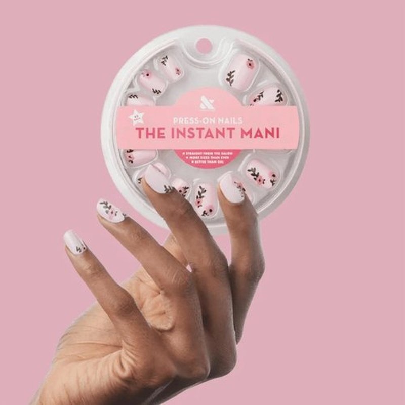 Olive & June Instant Mani Press On Nails (Glue), 42 Fake Nails, 21 Sizes Non-Toxic, Long-Lasting Recycled Materials Realistic Look (Wild Flower)