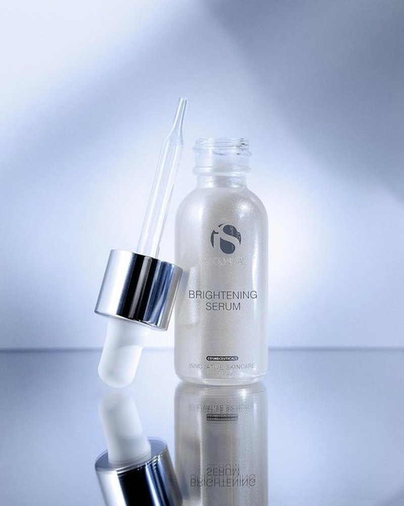 iS Clinical Brightening Serum - Radiant Skin Solution for Even Tone & Texture | 1 oz