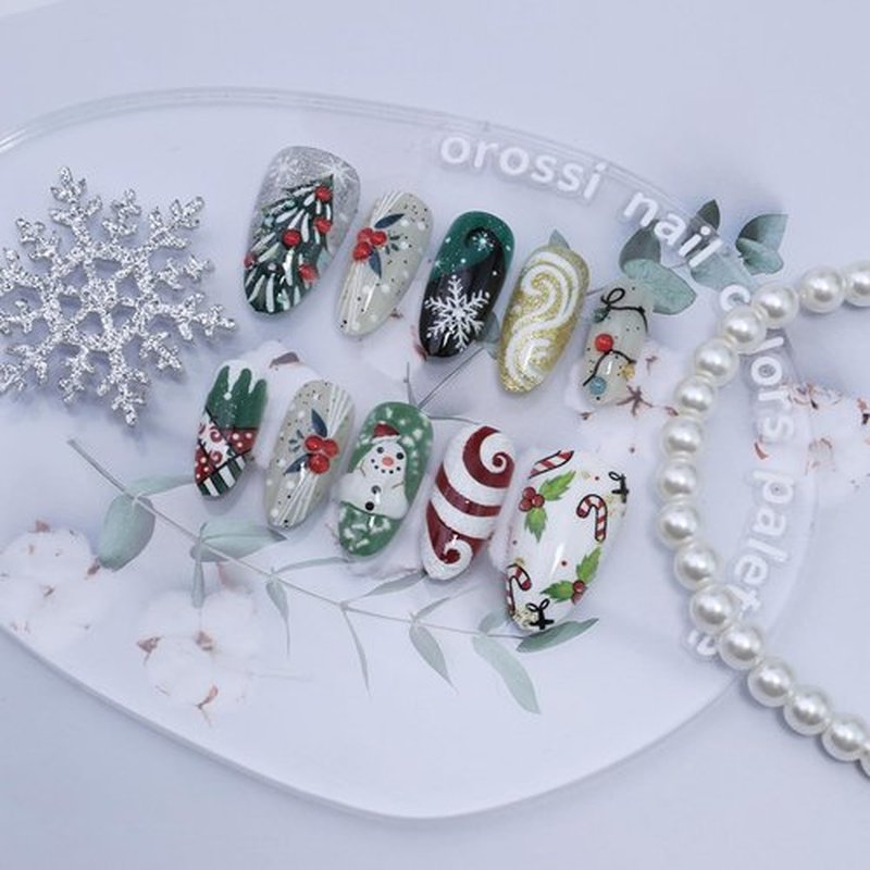 30Pcs Christmas Handmade Press on Nails Medium Almond Christmas Fake Nails Cute Snowman Lights Designs Xmas Acrylic Nail Winter Snowflake Glue on Nails Xmas Tree Holly Leaf False Nails for Women