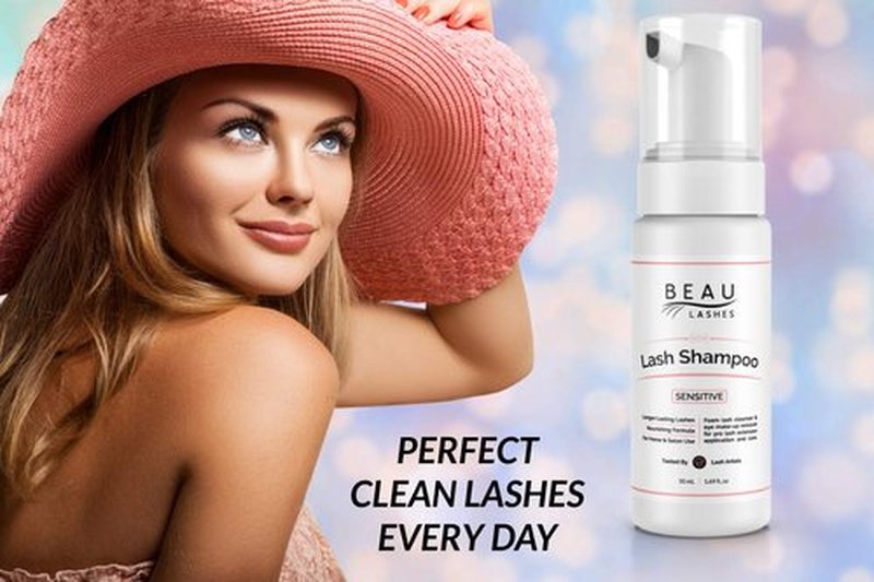 Eyelash Extension Foam Cleanser Shampoo & Brush (150ml) - Oil Free Sensitive Paraben & Sulfate Free Eyelid/Lash Foaming Wash Cleaner To Remove Makeup & Mascara - Ideal For Salons And Home Care