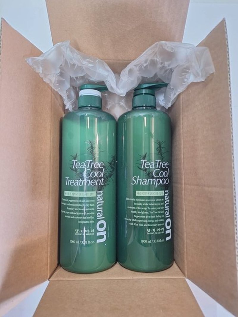 Daeng Gi Meo Ri - Shampoo and Treatment Set with Tea Tree Oil, Aloe Vera, Refreshing Feel for Oily Hair, Moisturizing for Dry Hair, Mild Cleansing Effect, 1000ml