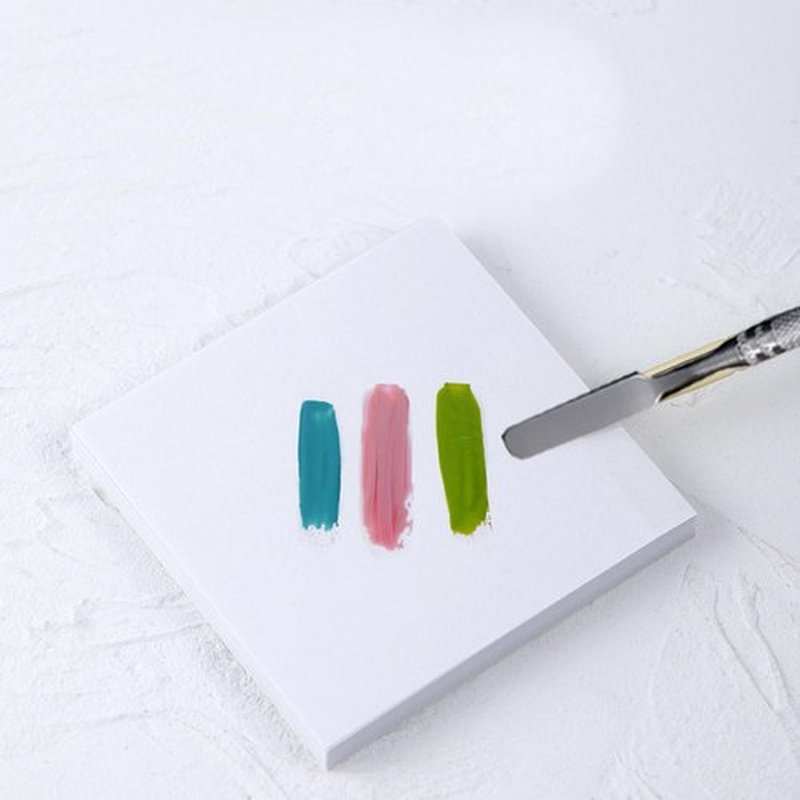 Beautifultracy 100 Sheets Disposable Nail Polish Palette Paper Nail Art Mixing Palette Papers Portable Waterproof Nail Art Makeup Palette Nail Gel Mixing Tool with Nail Palette Stirring Rod (100pcs)