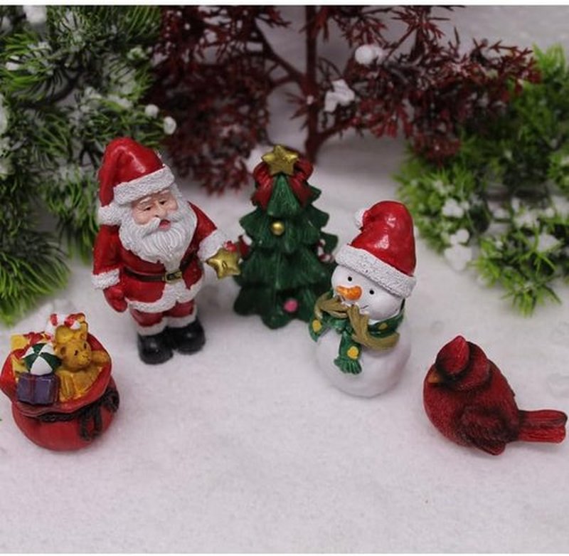 Skiennix Christmas Miniature Figurines - Small Resin Santa Claus Ornaments for Holiday Decor | Winter Party Favors