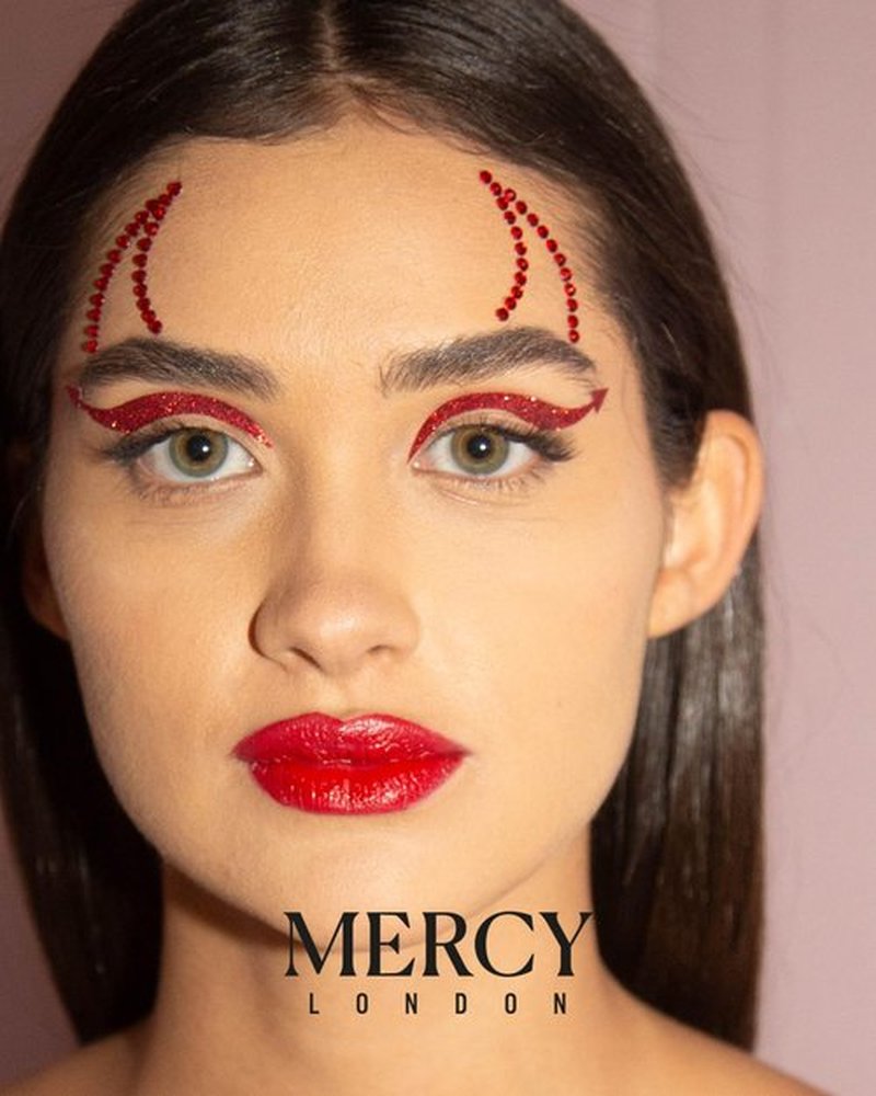 MERCY LONDON Red Devil Face Jewels Costume Accessories Gems All In One Halloween Headpiece Stick On