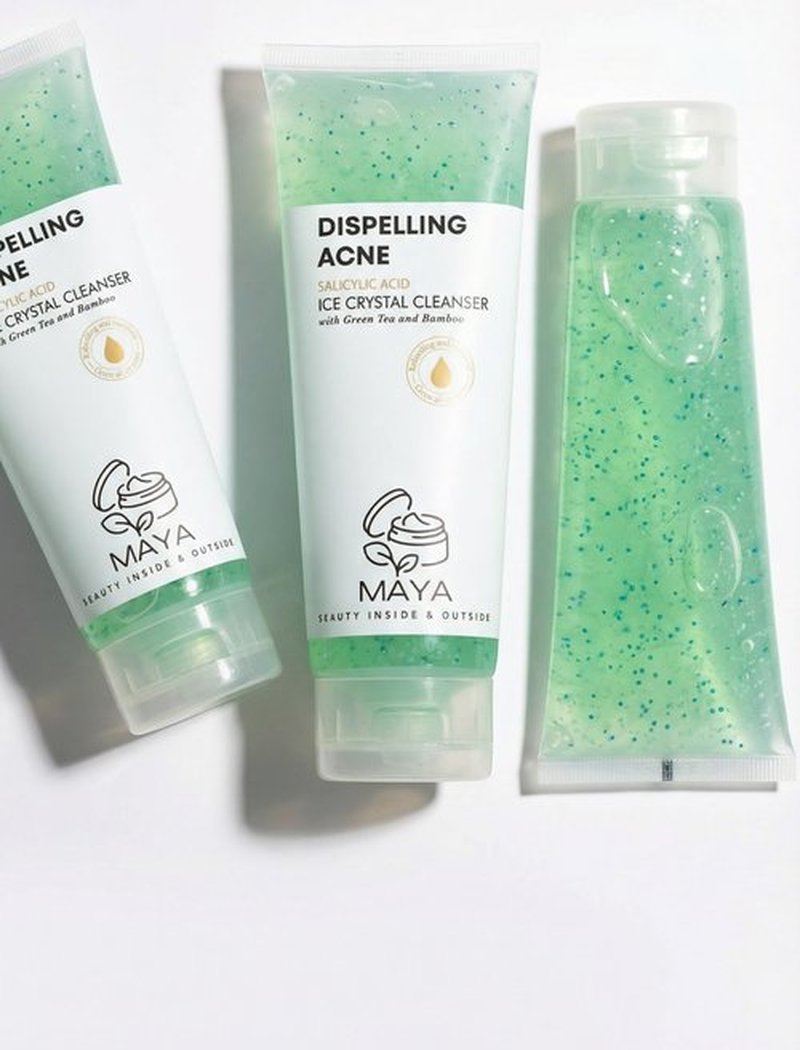 MAYA Ice Crystal Salicylic Acid Cleanser – 2% BHA Acne Face Wash with Green Tea and Bamboo, Exfoliating Ice Scrub, Removes Dead Skin & Clears Pores – 120 g