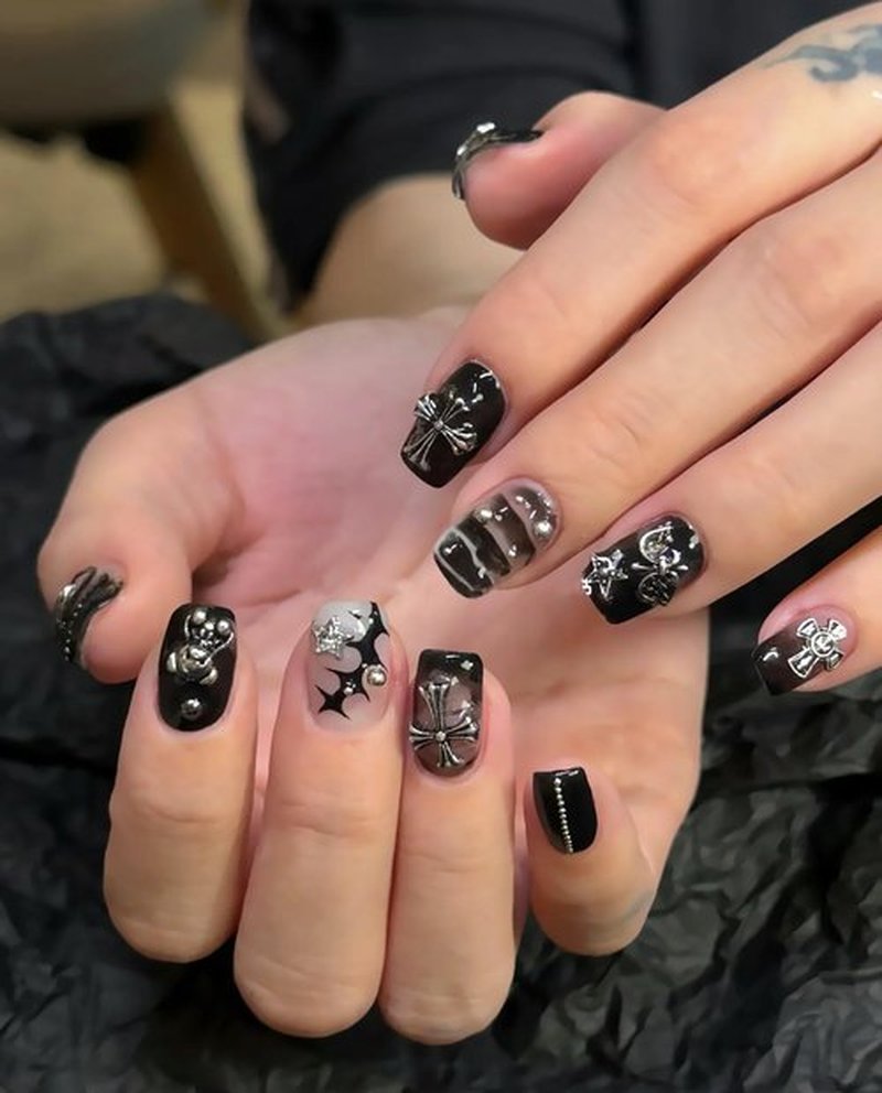 Handmade Press On Nails Dark Small Short Armor Short Square Fake Nails 10Pcs(M)