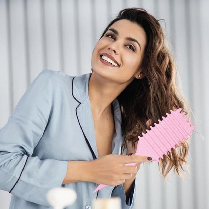 Skiennix Curl Defining Brush - 1 PCS Curly Hair Brush for Effortless Combing & Shaping (Pink)