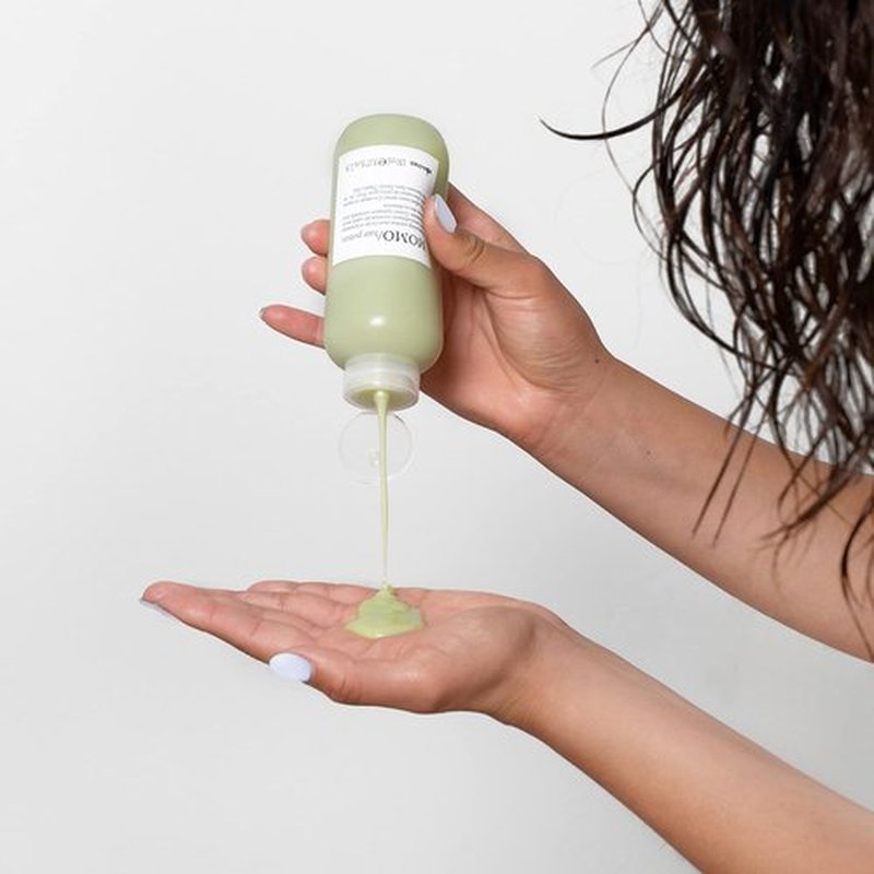 Davines MOMO Potion Leave-In Combing Cream - Hydrating Formula for Dry Hair with Melon Extract, 5.07 Fl Oz