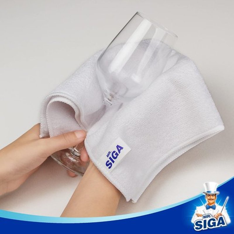 MR.SIGA Microfiber Cleaning Cloths - All-Purpose Streak-Free Towels, Pack of 12, White, 32 x 32 cm