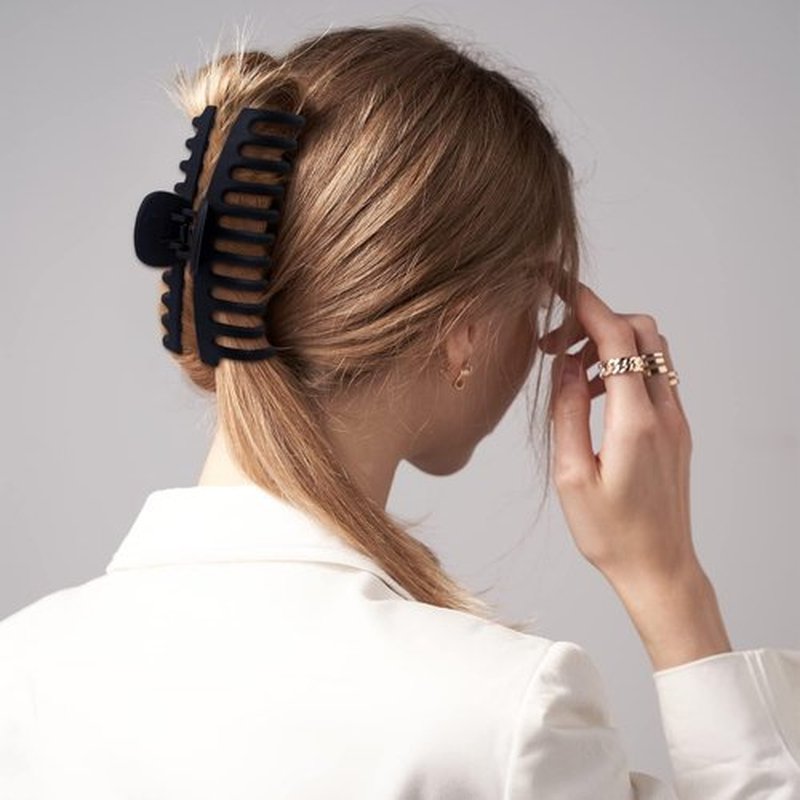 MAORULU Extra Large Matte Claw Hair Clips for Thick Hair, 5.25 lnch, for Women and Girls, 4 Pack (Black Coffee Brown Beige)