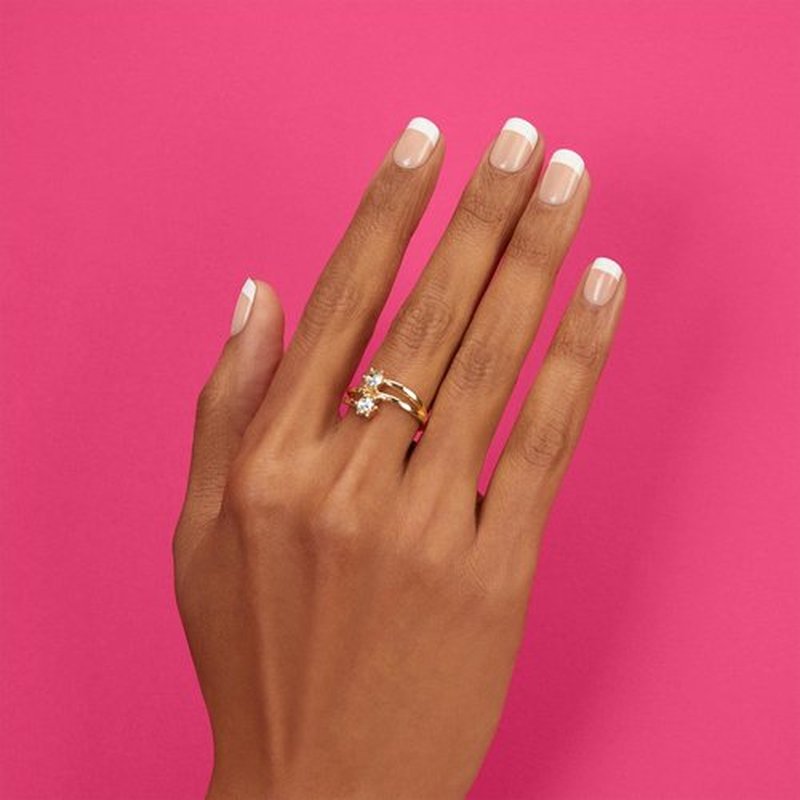 Dashing Diva Magic Press Nails - Day to Night | Short, Square Shaped Press On Nails | Long Lasting Stick On Gel Nails | Lasts Up to 7 Days | Contains 30 Stick On Nails, 1 Prep Pad, 1 File