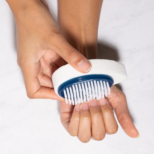 Tweezerman Exclusive Dual Surface Nail Brush & Callus Combo, Evening Blue