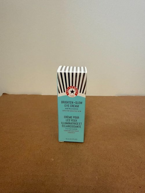 First Aid Beauty - Brighten + Glow Eye Cream with Niacinamide | Hydrates & Reduces Dark Circles, 0.5 oz