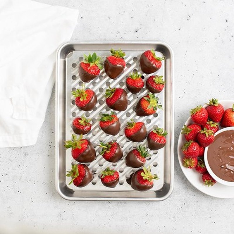 Nordic Ware Naturals Quarter Sheet - Multi-Purpose Oven & Cooling Rack | Durable & Versatile