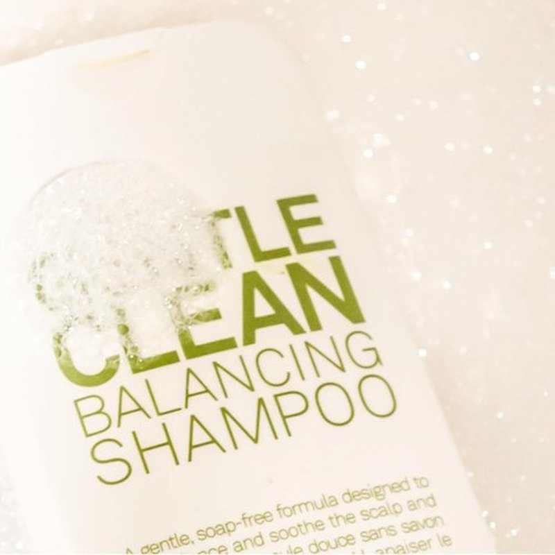 ELEVEN AUSTRALIA Gentle Clean Balancing Shampoo - Sulfate-Free Daily Formula for All Hair Types | Lightweight & Hydrating