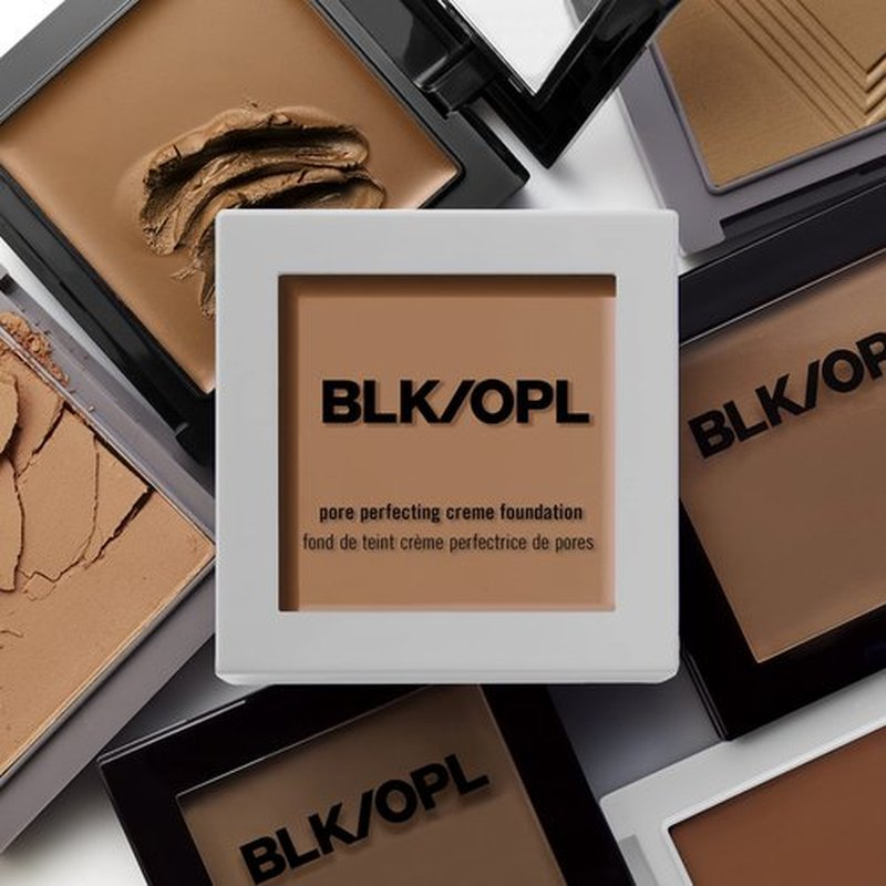 BLK/OPL TRUE COLOR Pore Perfecting Powder Foundation SPF 15, Nutmeg — enriched with Vitamins C & E, cruelty-free