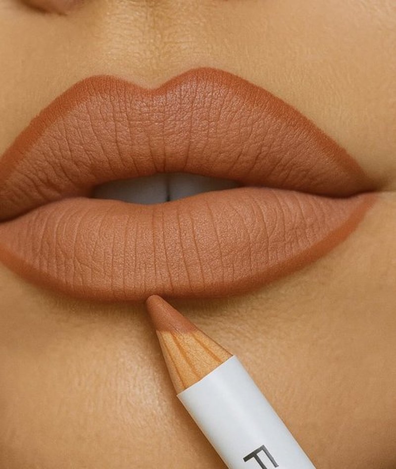 Formless Beauty by Jenny McCarthy Lip Liner – Peach Please – Hydrating, Clean, Non-Toxic, Long-Wear