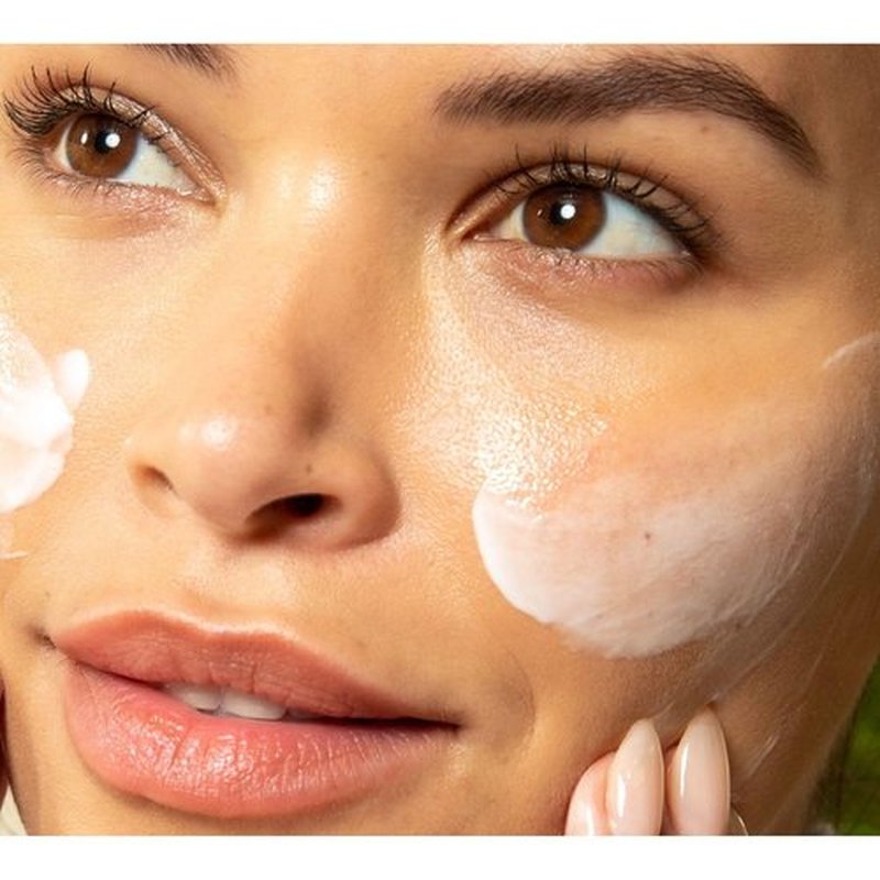 Clarins Hydrating Gentle Foaming Cleanser - Revives Radiance with Organic Aloe Vera | Soap-Free, SLS-Free