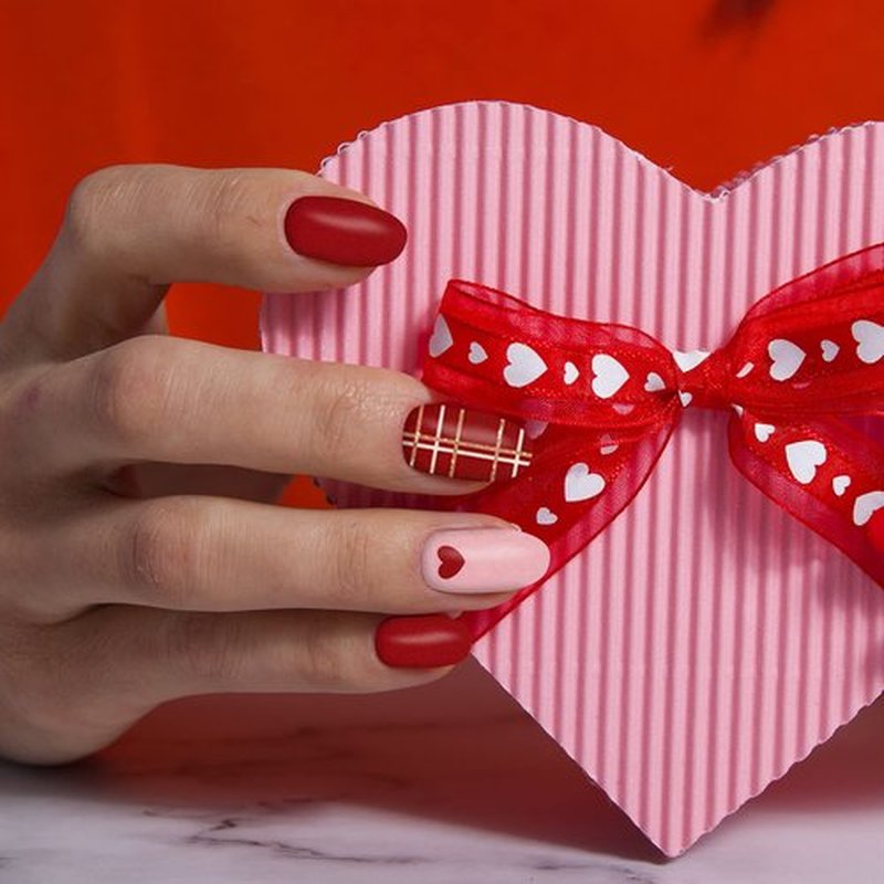 TailaiMei 12 Sheets Valentine's Day Nail Wraps Adhesive Nail Art Stickers Full Wraps Strips with 2 Pcs Nail Files for DIY Nail Decals (Heart Style)