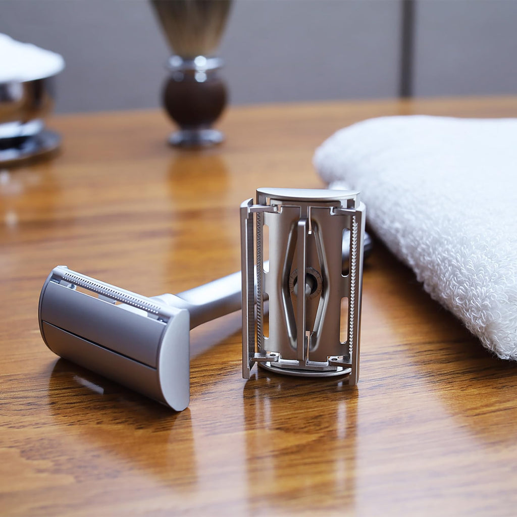 Magyfosia Classic Long Handle Heavy Weight Butterfly Open Double Edge Safety Razor for Men & Women with 10 Stainless Steel Blades,Smooth and Clean Shave Machine,Unique Gifts for Him