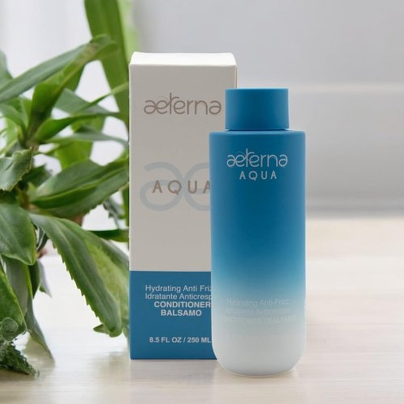 Aeterna AQUA Anti-Frizz Conditioner - Deep Hydration with Aloe Vera & Natural Oils for All Hair Types | Sulfate-Free - 250 ml