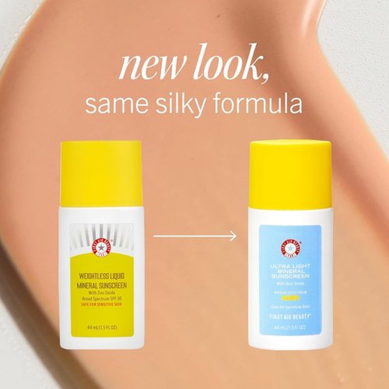 First Aid Beauty - Weightless Liquid Mineral Sunscreen SPF 30 | Ultra Sheer Tint, 1.5 oz, Safe for Sensitive Skin