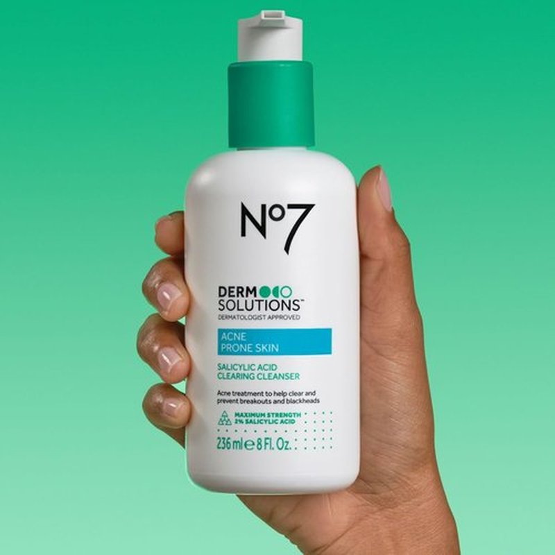No7 Derm Solutions Salicylic Acid Facial Cleanser - Exfoliating Face Wash with 2% Salicylic Acid & 4% Niacinamide for Acne-Prone Skin (6.7 fl oz)