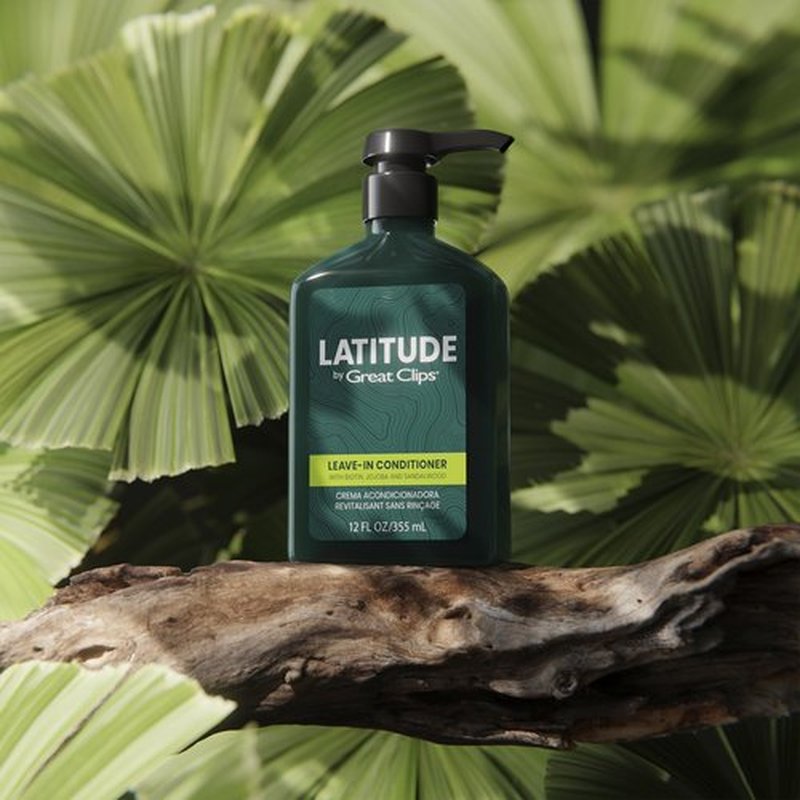 GREAT CLIPS LATITUDE Leave-In Conditioner | Hydrating Leave In Conditioner for Men | Promotes Hair Strength + Renewal | 12oz | Packaging May Vary