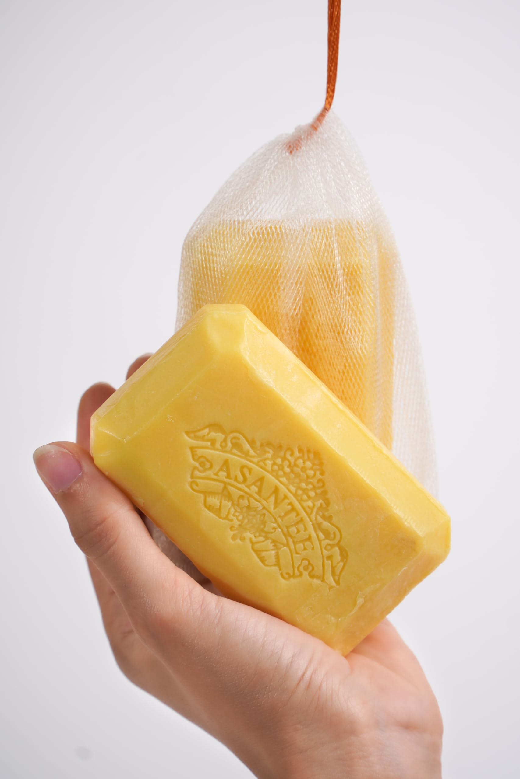 ASANTEE Turmeric & Ginger With Honey Cleansing Soap (Pack of 1)