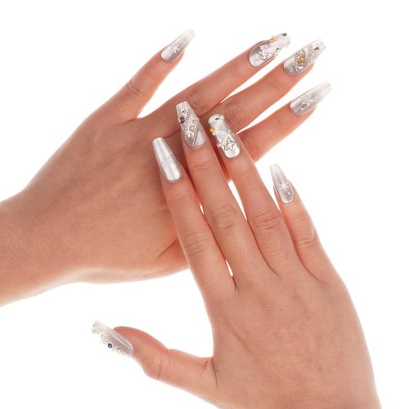 Coffin Shaped Cat Eye Press on Nails - Cateye Saint Christmas White Tree | Ballerina Artificial False Nails, Glossy White Fake Nails with 3D Pearls & Snow, Salon Quality Reusable Nails Kit (Size M)